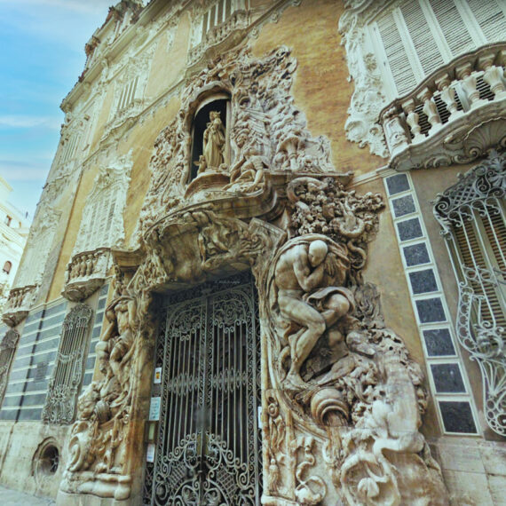 El Palacio del Marqués de Dos Aguas, el palacio céntrico que representa a la nobleza valenciana.